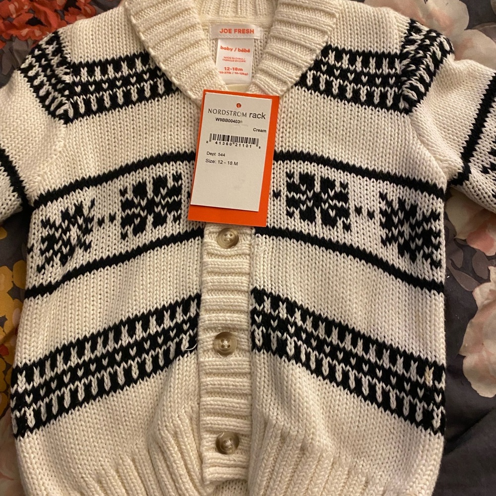 Sweater - Picture 2 of 4